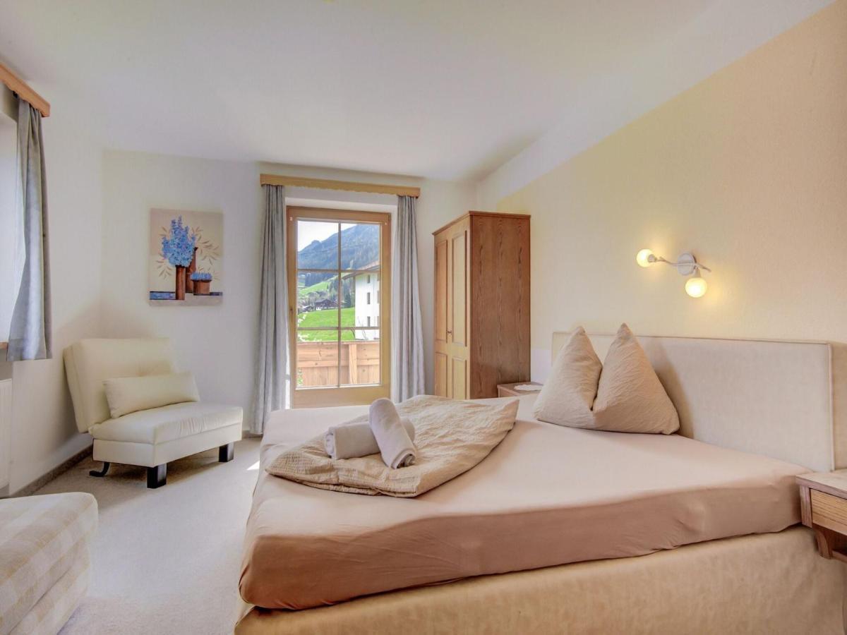 Attractive Apartment In Hainzenberg With Ski Room Bagian luar foto