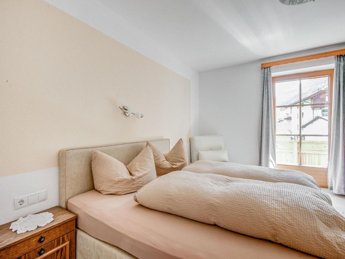 Attractive Apartment In Hainzenberg With Ski Room Bagian luar foto